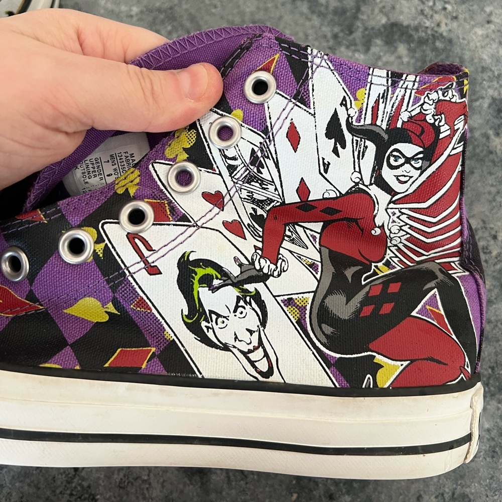 Ltd Edition Converse Harley Quinn Joker DC Chuck Taylor Mens 7 Womens 9 Purple - Picture 4 of 16